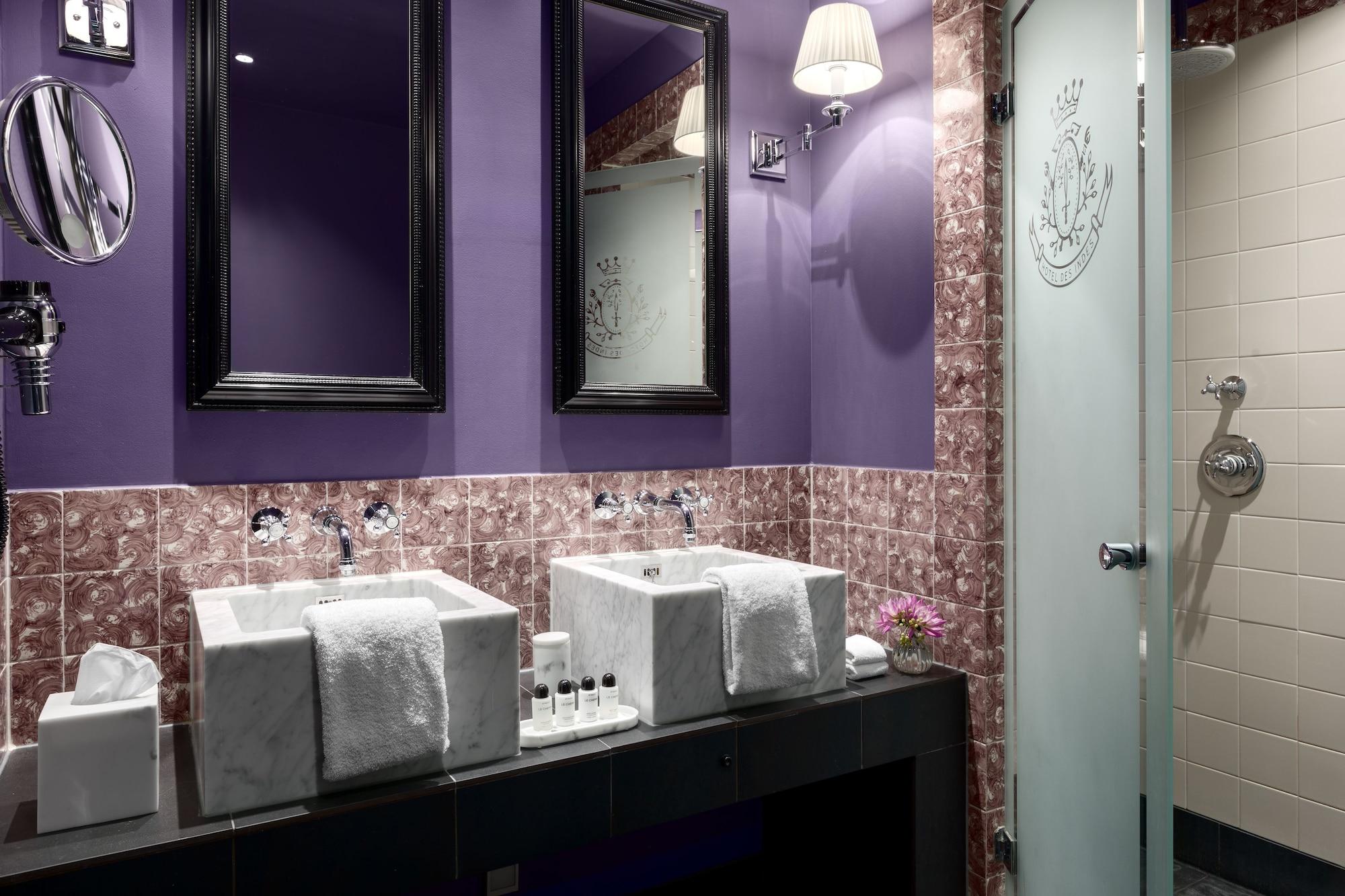 Hotel Des Indes Den Haag Exterior foto Bathroom